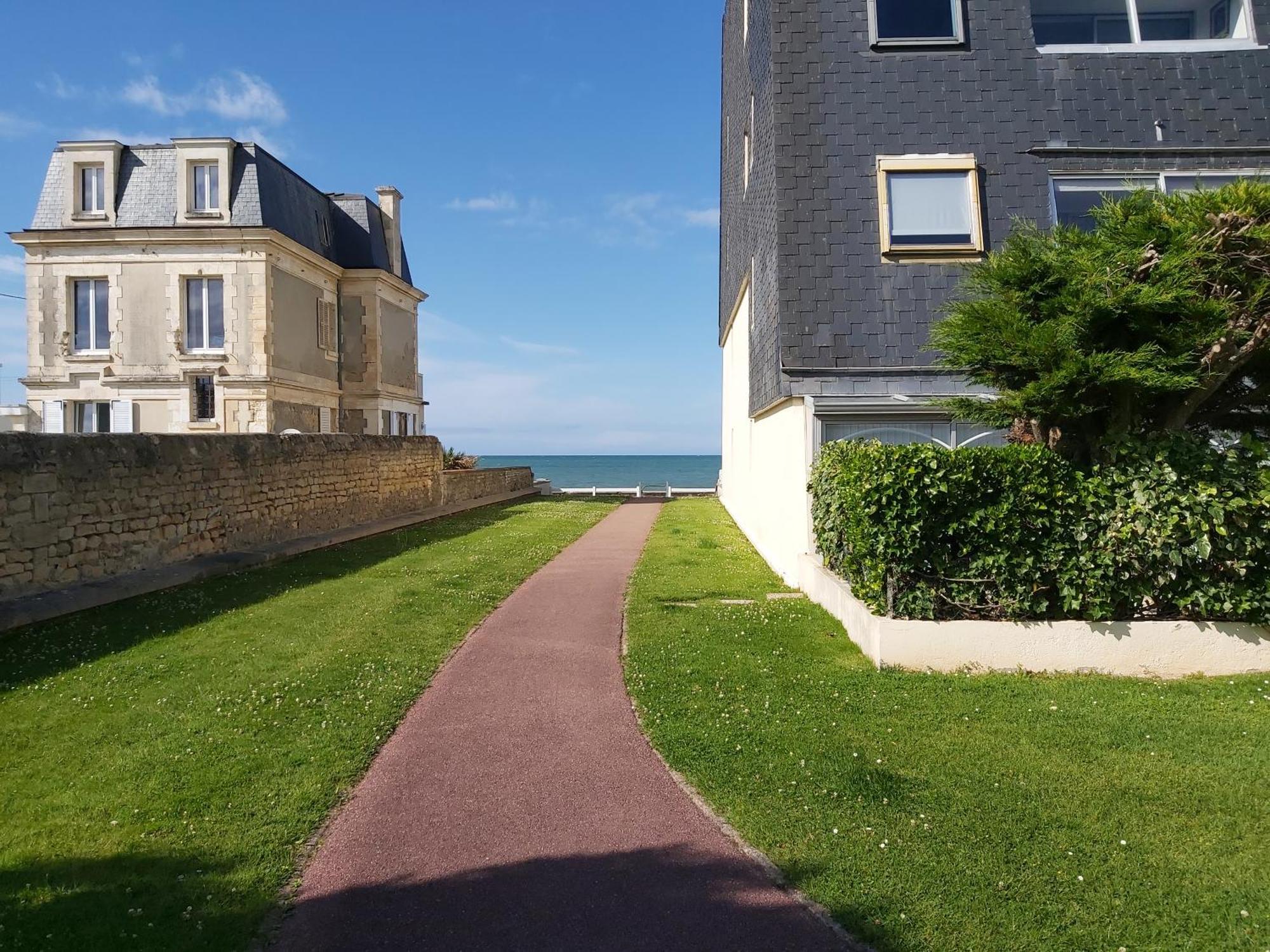 Les Pieds Dans L'Eau - Acces Direct A La Plage Bernières-sur-Mer Zewnętrze zdjęcie