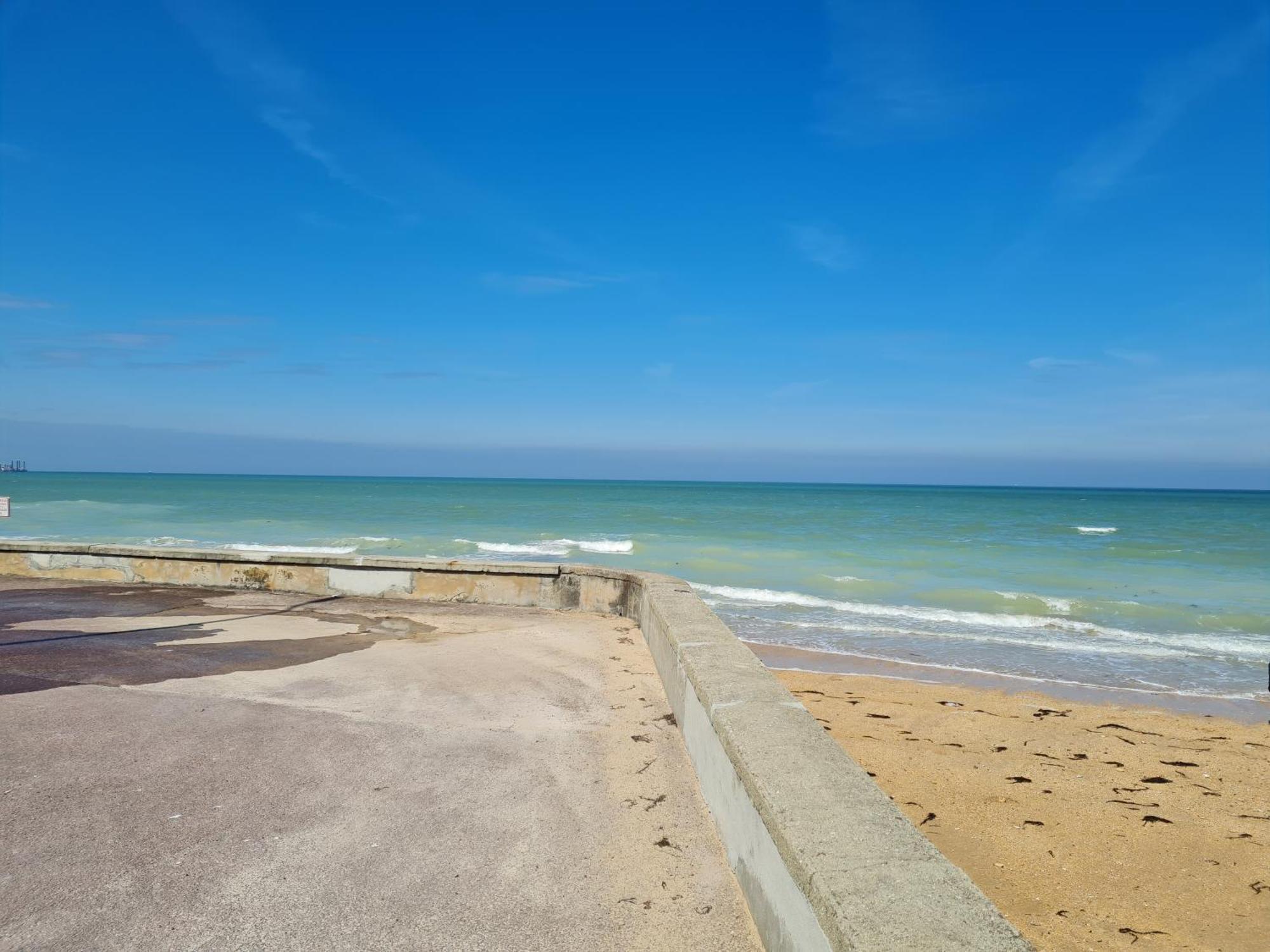 Les Pieds Dans L'Eau - Acces Direct A La Plage Bernières-sur-Mer Zewnętrze zdjęcie